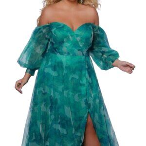 NWT Sydney’s Closet SC7386 Tulle Prom Dress Green Floral Size 24 and 26